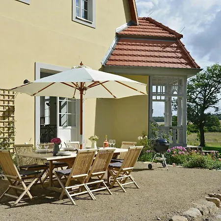 Historic Manor House At Krewitz * Buchenhain