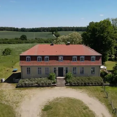 Historic Manor House At Krewitz *